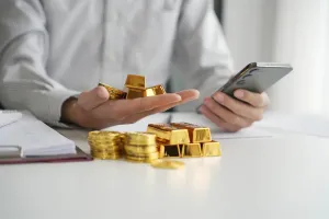 Diferencias entre Oro físico y Oro digital: cuál elegir